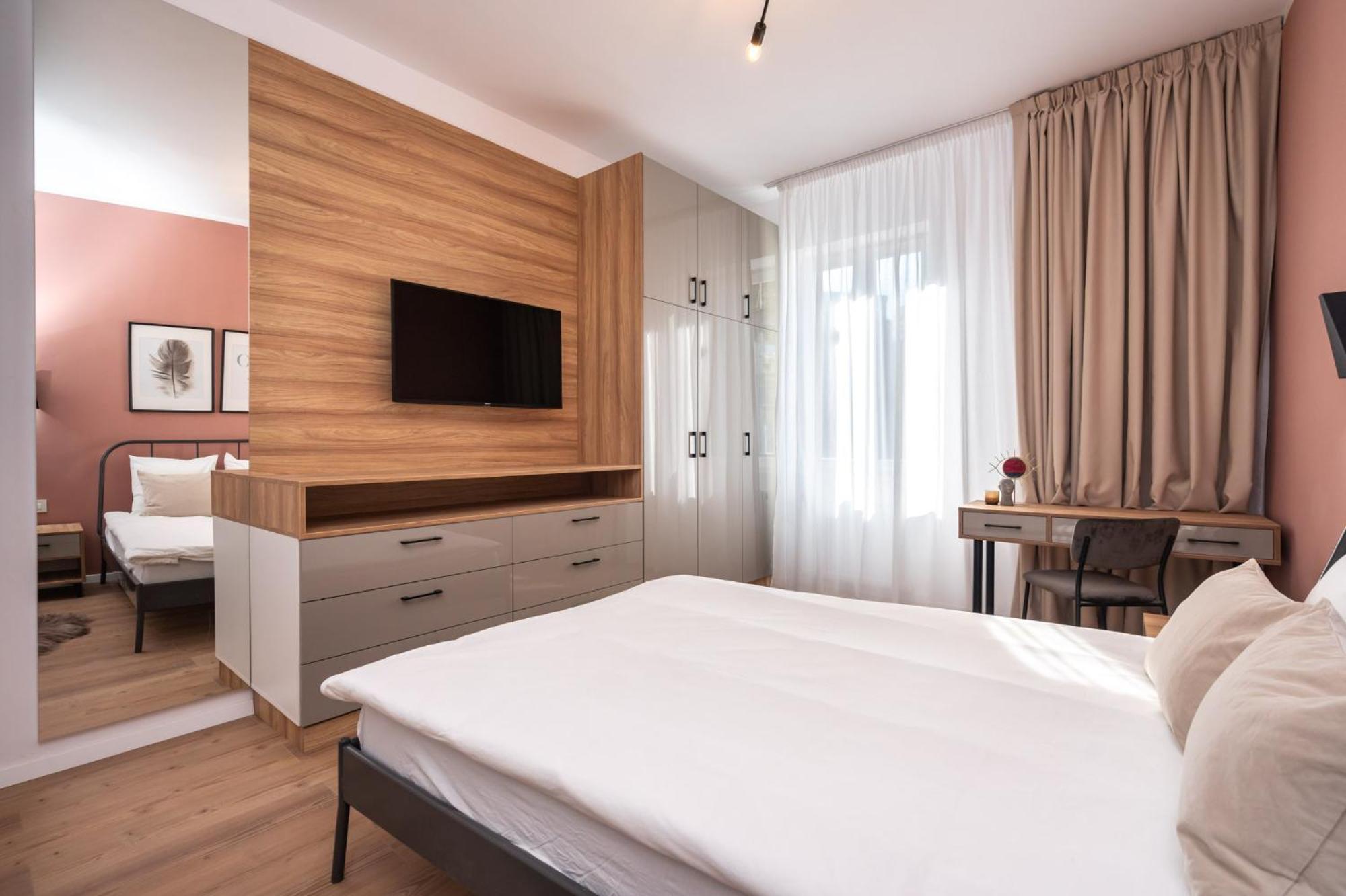 The Loft Luxury Apartments-Near The Park In The City Center Bucharest Luaran gambar